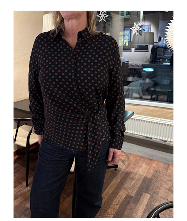 by Lund Java skjorte prik